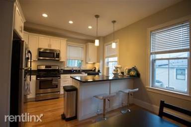 Main picture of 27 7th St