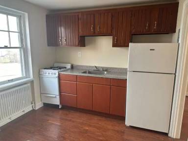 Main picture of 2669 South St SE