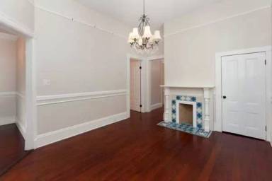 Main picture of 811 Page St