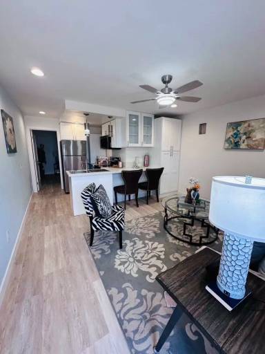 Main picture of 4541 Texas St