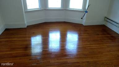 Main picture of 130 Cummins Hwy