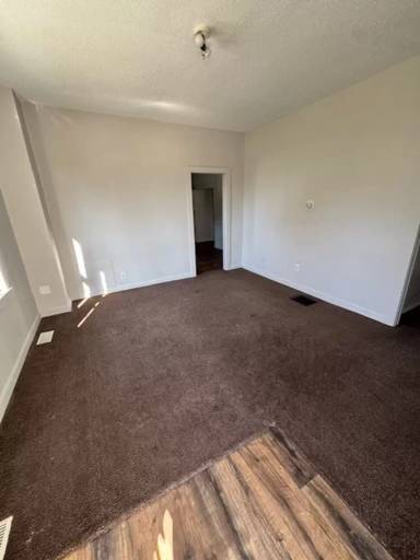 Main picture of 2520 Miner St