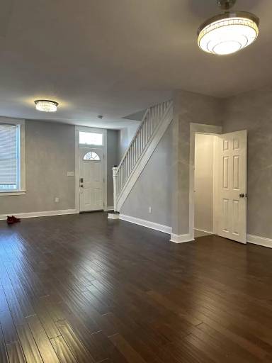 Main picture of 722 McKewin Ave