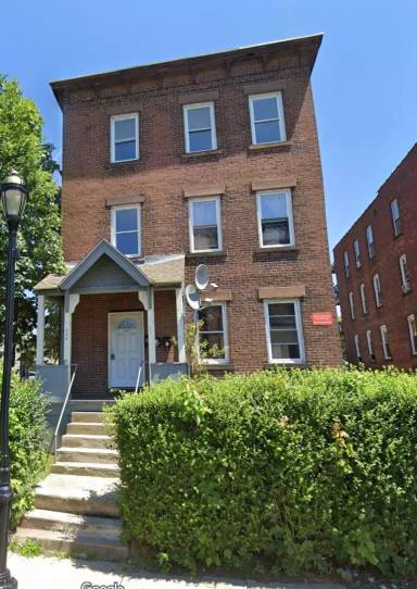 Main picture of 528 Broad St