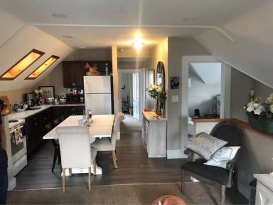 Main picture of 27 Lakeland Ave