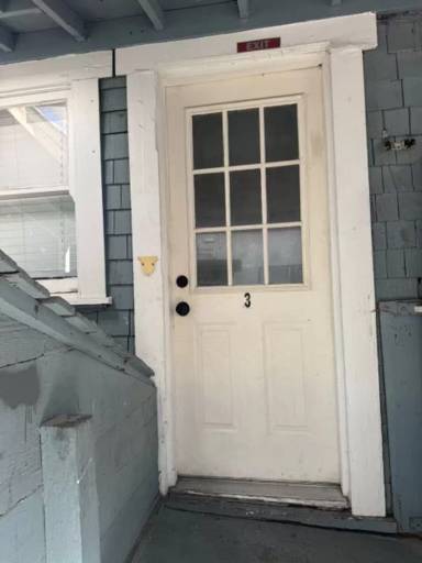 Main picture of 501 W 8th St