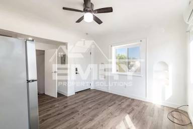 Main picture of 11900 Firestone Blvd