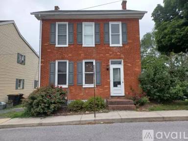 Main picture of 26 Cottage St