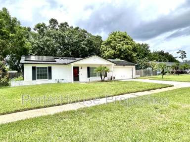 Main picture of 8645 Pinestraw Ln