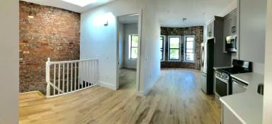 Main picture of 658 Schenck Ave