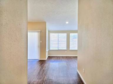Main picture of 19202 Cypress River Dr