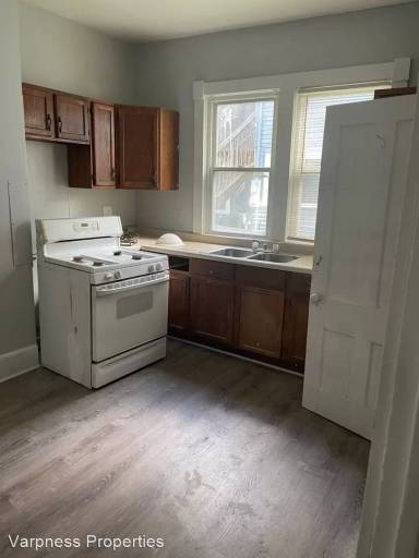 Main picture of 2705 Bryant Ave N