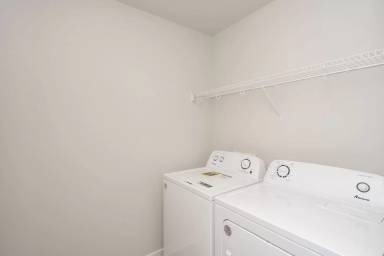 Main picture of 1001 35th Ct SE