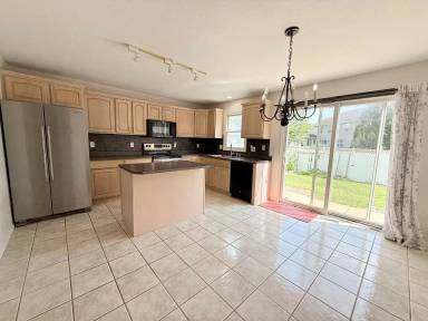 Main picture of 1214 Onyx Ln