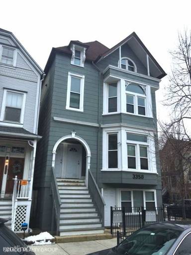 Main picture of 3358 N Kenmore Ave