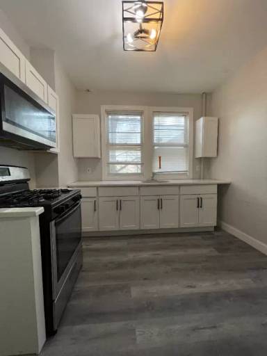 Main picture of 52 Greenville Ave