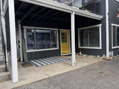 Main picture of 526 Mill St