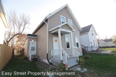 Main picture of 1553 W 17th St