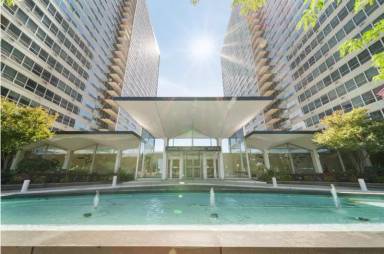 Main picture of 3550 N Lake Shore Dr Condo