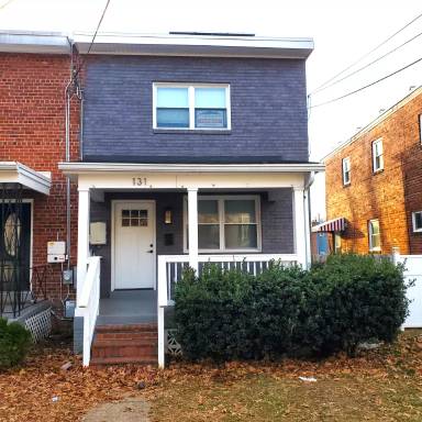 Main picture of 131 56th Pl SE