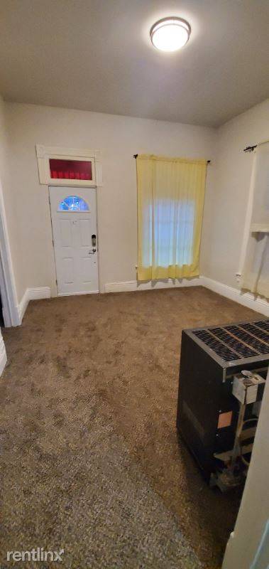 Main picture of 834 W Granite St