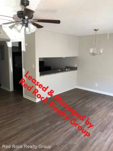 Main picture of 1932 2nd St NE