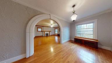 Main picture of 2697 Euclid Heights Blvd