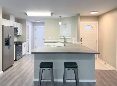 Main picture of 17416 Adams Ln