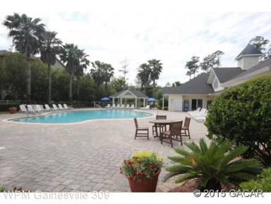 Main picture of 5005 NW 43rd Ave