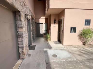 Main picture of La Verne Condominium