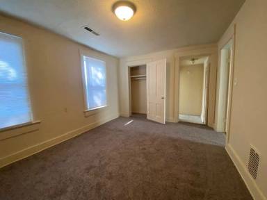 Main picture of 1812 W High St