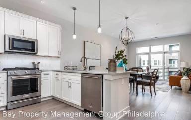 Main picture of 575 S Goddard Blvd