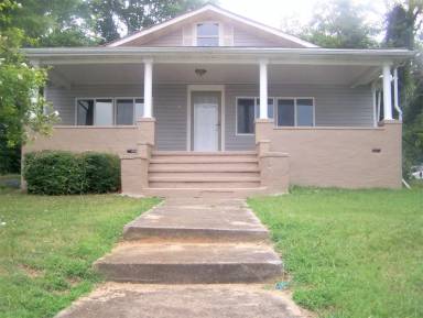 Main picture of 18 Carson Ln