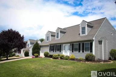 Main picture of 1200 King Edwards Way