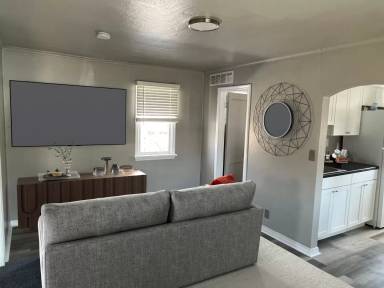 Main picture of 815 Dilger Ave