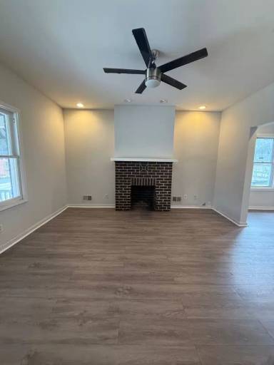 Main picture of 600 Division St