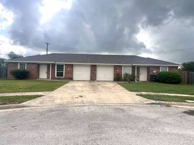 Main picture of 5709 Allstar Ct