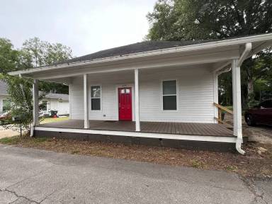 Main picture of 2132 Hicks Ave NE