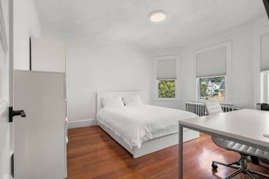 Main picture of 49 Walk Hill St