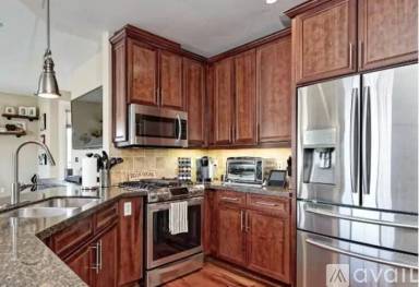 Main picture of 3972 Albatross St