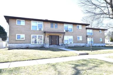 Main picture of 7935 W Congress St