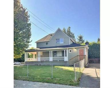 Main picture of 4002 Yakima Ave