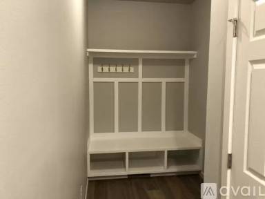 Main picture of 1358 SW Center St