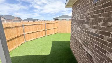 Main picture of 14501 Avenue R