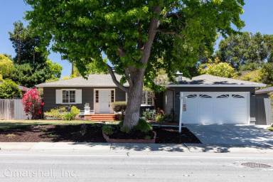 Main picture of 414 W Hillsdale Blvd