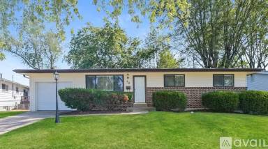 Main picture of 451 Charlotte Dr
