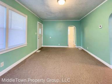 Main picture of 2815 S Pershing Dr