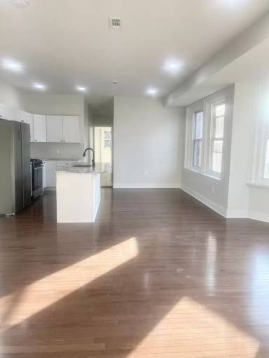 Main picture of 5150 Hazel Ave