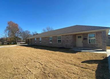 Main picture of 3633 N 21st St