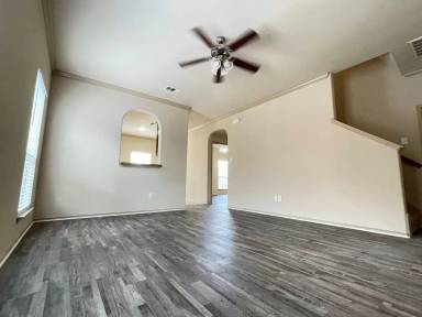 Main picture of 5913 Missy Ln